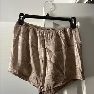Intimissimi Taupe Silky Shorts